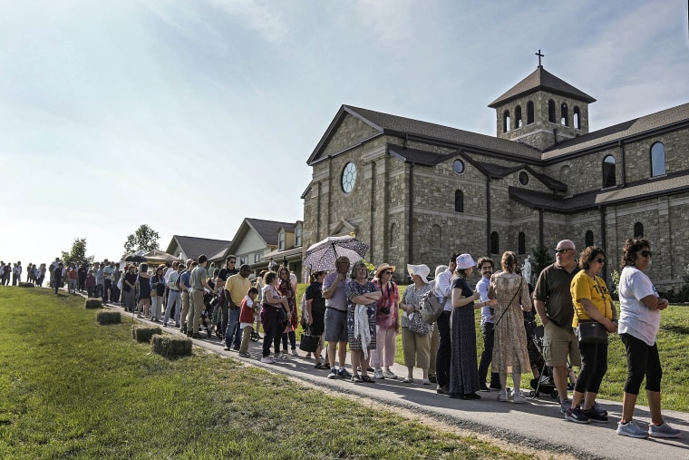 Nun whose body shows little decay since 2019 death draws hundreds to rural Missouri