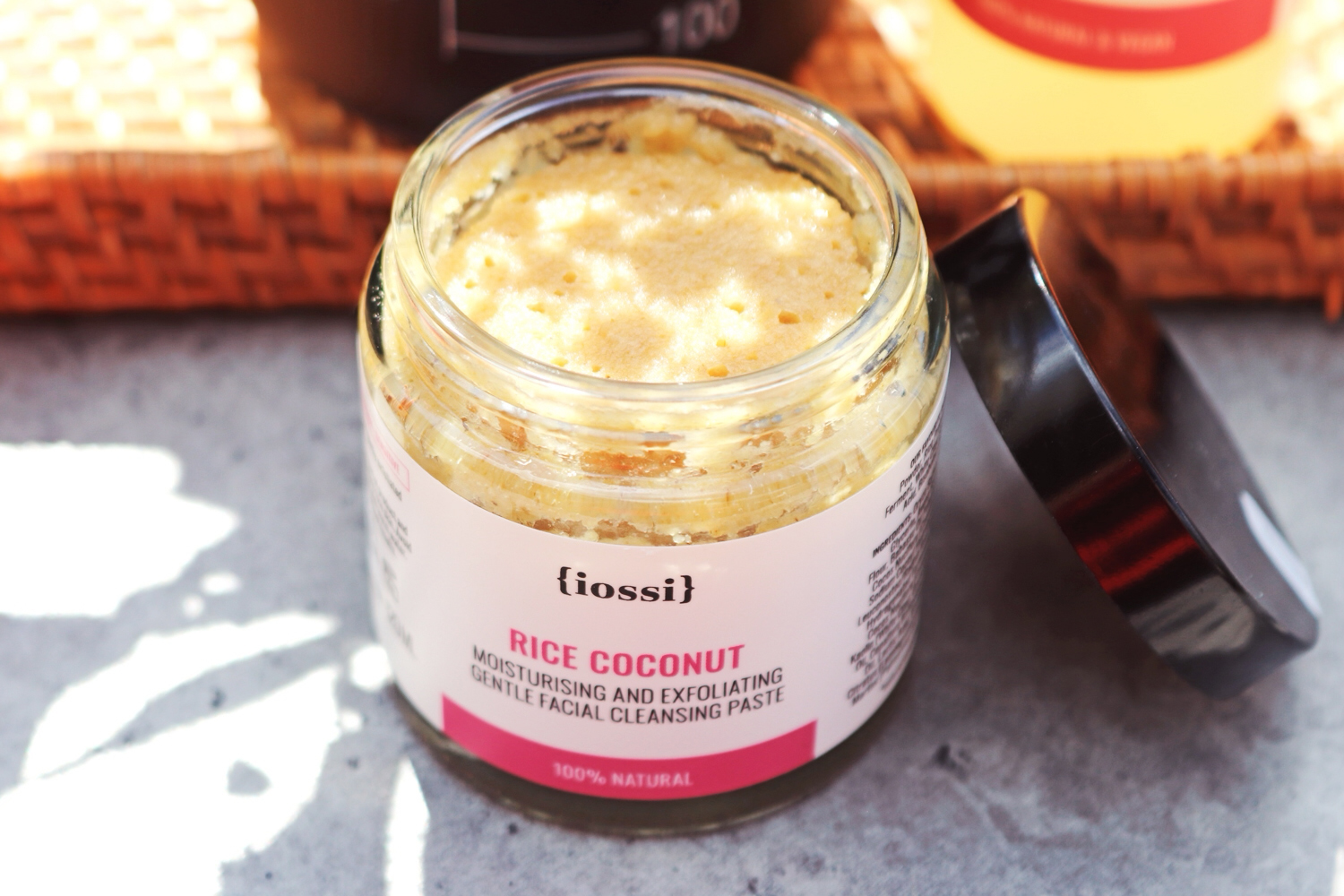 IOSSI Rice Coconut Scrub Close Up