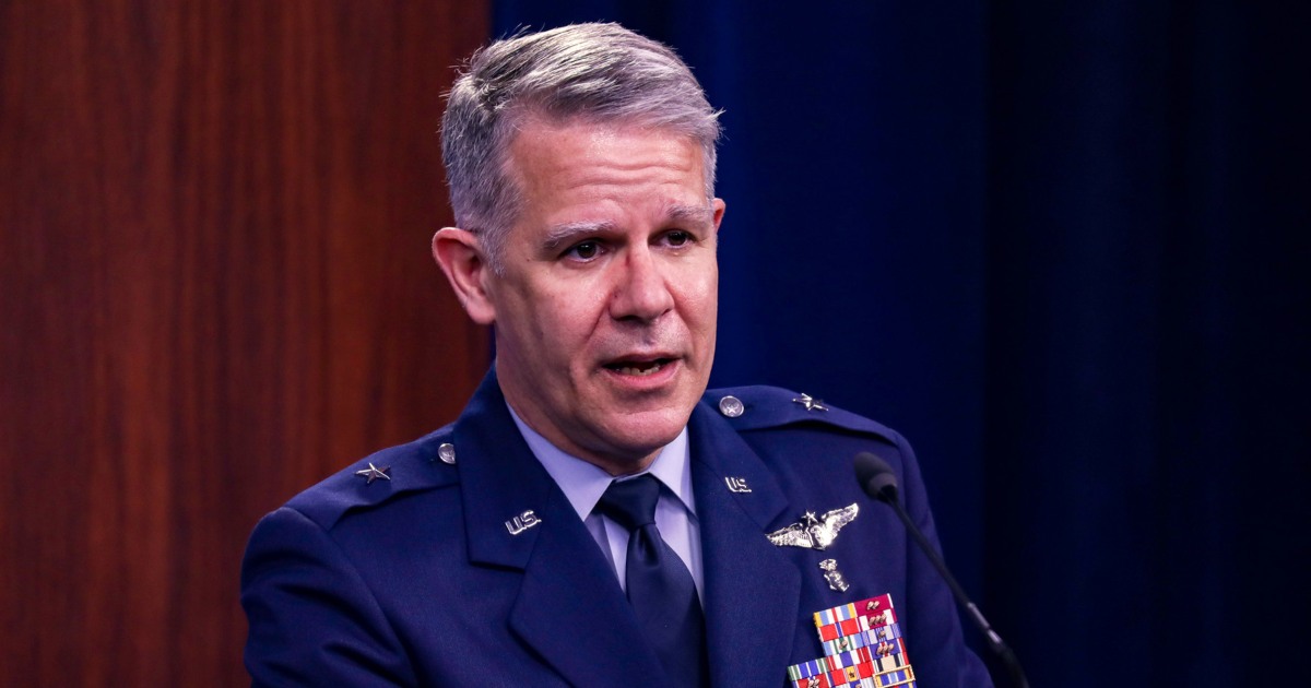 White House selects retired general to lead its new pandemic response office