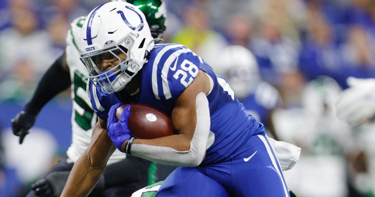 Why did Jonathan Taylor request trade from Colts? Contract dispute, tension with Jim Irsay leaves RB wanting fresh start