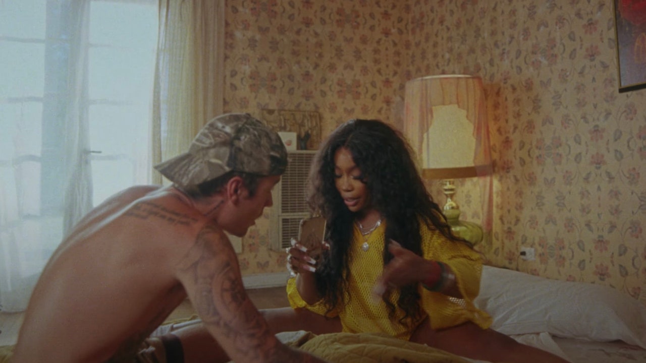 SZA Stars With Justin Bieber in New “Snooze” Video: Watch