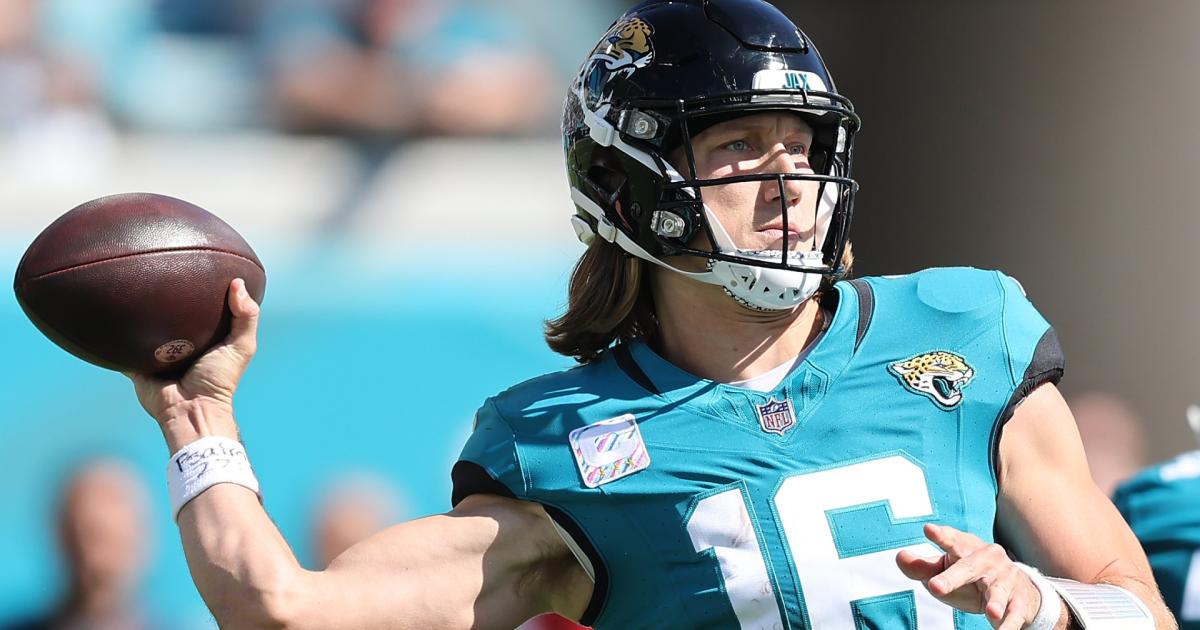 How long is Trevor Lawrence out? Latest injury news, updates after Jaguars QB leaves late vs. Colts