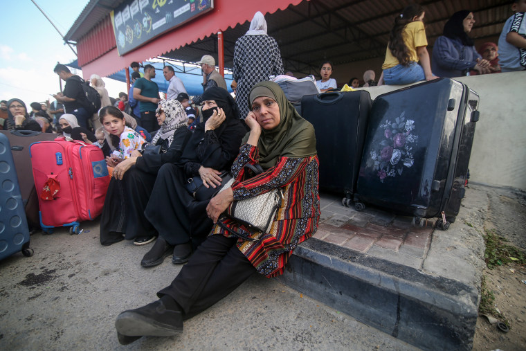 Humanitarian crisis grips Gaza