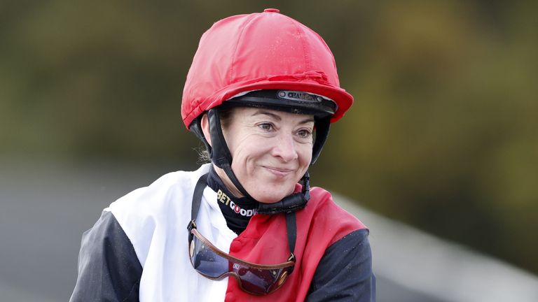 Hayley Turner brings up landmark 1,000th winner