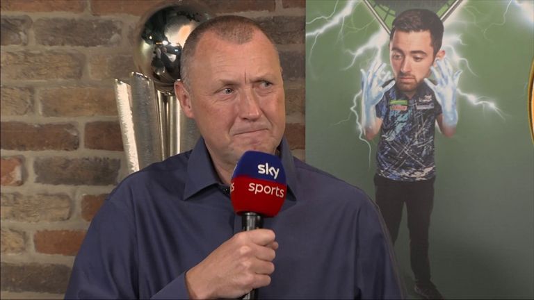 Mardle also picks out the names he believes could perform well at the World Darts Championship, and adds that some players will be playing for their careers