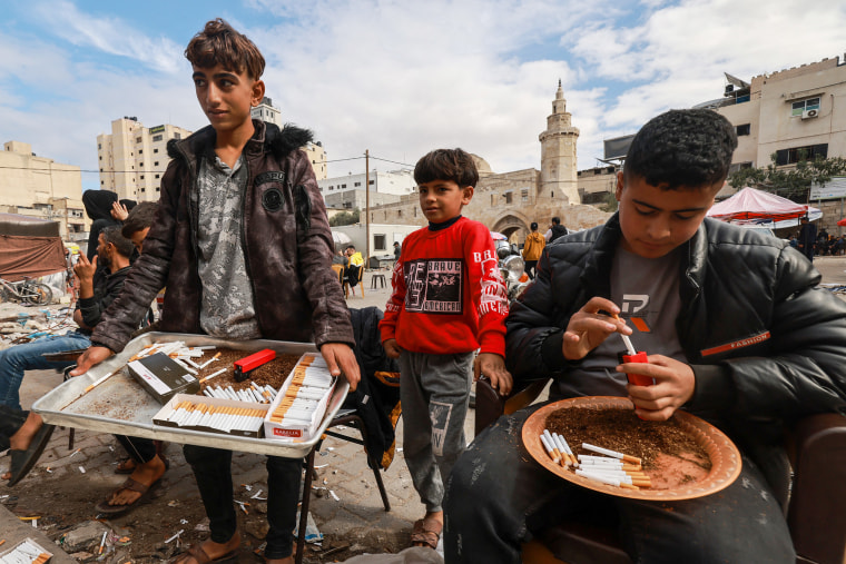  In Khan Yunis, where the population nearly doubled following the arrival of the displaced from the northern Gaza Strip, war-weary Palestinians remain sceptical about the Israel-Hamas deal to exchange hostages for prisoners. 