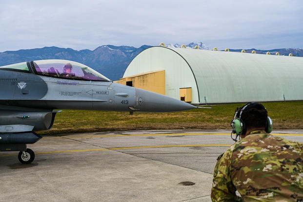 Air Force Is Offering Up to $600,000 in New Bonuses to Keep Experienced Aviators on the Job