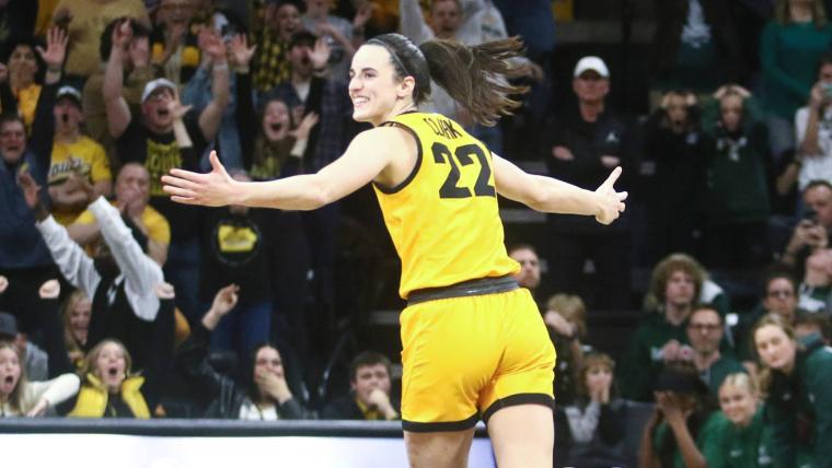 Caitlin Clark breaks NCAA women’s scoring record: Steph Curry, Angel Reese and more react to Iowa star’s milestone