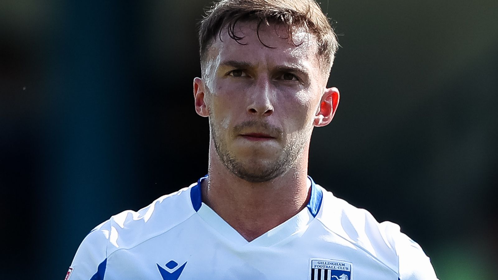 Gillingham beat Notts County to head into play-off contention