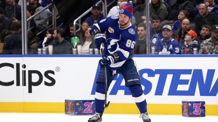 Nikita Kucherov gives minimal effort at NHL All-Star Skills night, Lightning star gets booed by Toronto crowd