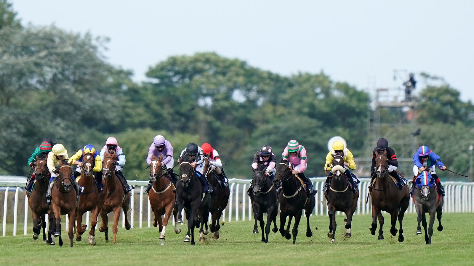 Today on Sky Sports Racing: Duo set for Yarmouth clash on busy day