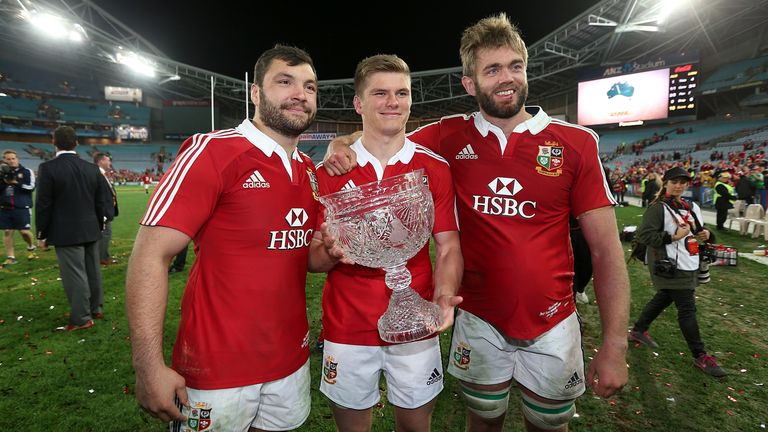 Wallabies name former England lock Parling as new lineout coach