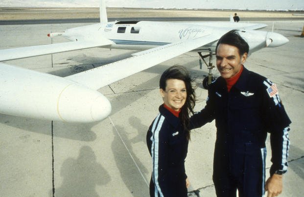 Dick Rutan, Who Set an Aviation Milestone When He Flew Nonstop Around the World, Is Dead at 85