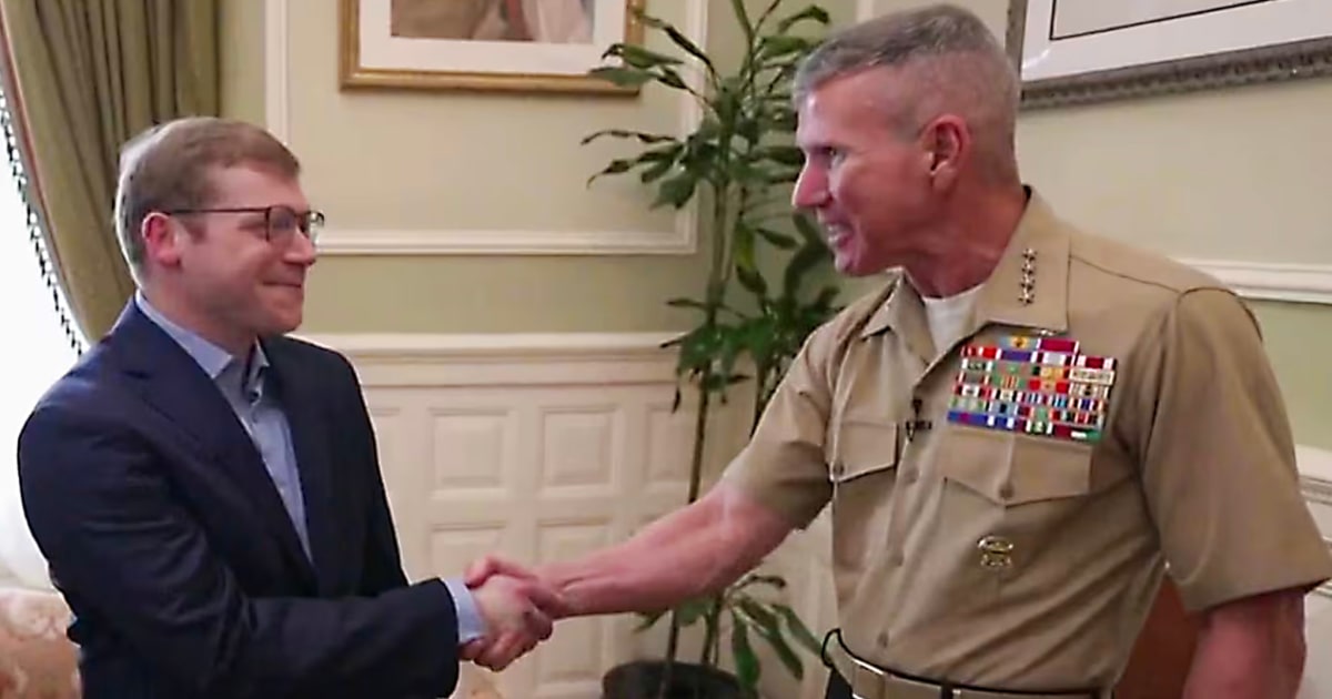 Marine details moment his heart stopped while out on a run — and how a stranger saved his life