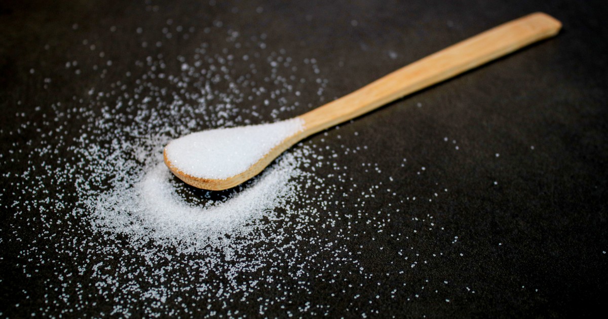 Common low-calorie sweetener may be riskier for the heart than sugar, study suggests