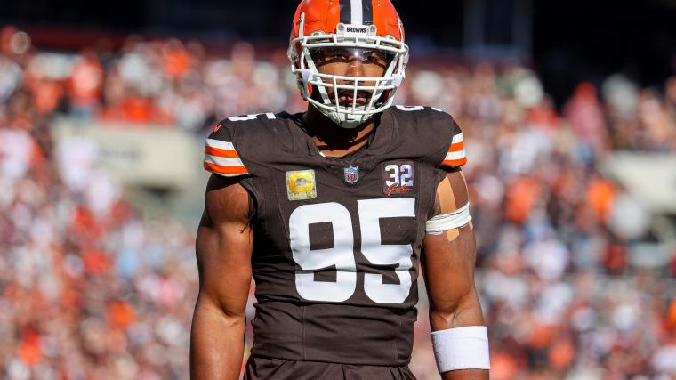 What is Cleveland Browns DE Myles Garrett’s foot injury?