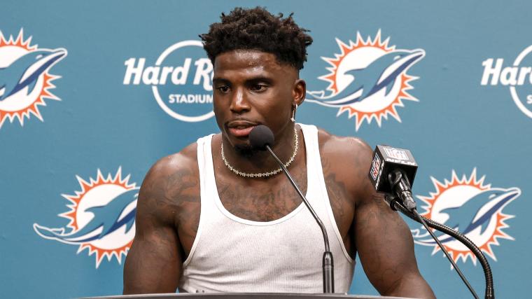 Why did Tyreek Hill get detained? Dolphins star gets two citations from police after pregame traffic stop