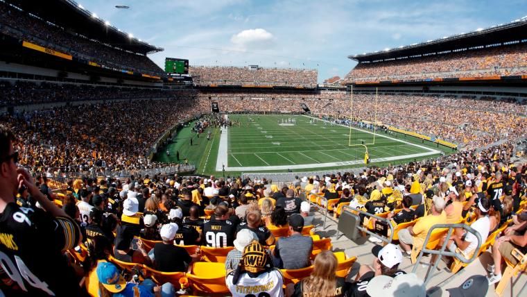 Why is Steelers-Cowboys game delayed? Latest weather updates for ‘Sunday Night Football’ as lightning halts kickoff